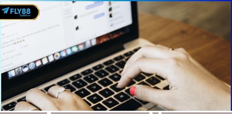 Theo dõi thông tin tại fanpage để nhận mã thưởng